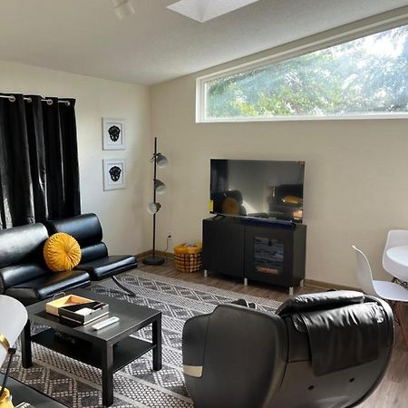 Paradise Oasis Near Lake *Full Body Massage Chair* Longview Dış mekan fotoğraf